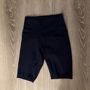 Lululemon Wunder Train High Rise Short 8” - Navy